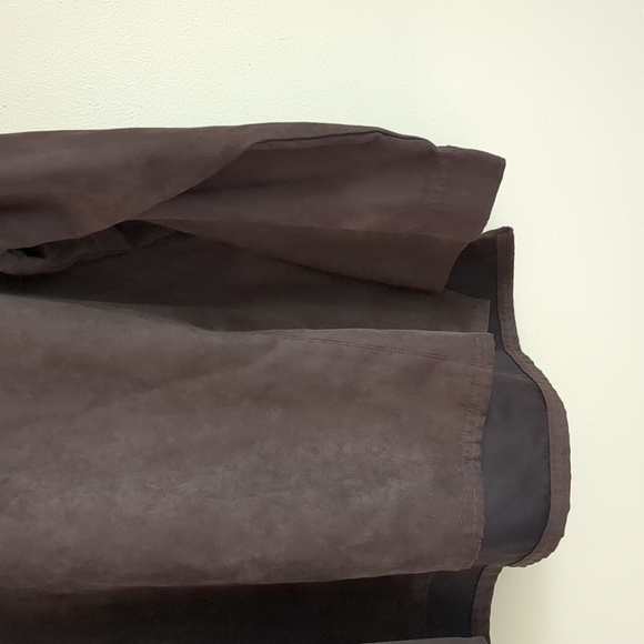 2X Erika Woman Faux Suede Brown Embellished Top - Picture 12 of 13